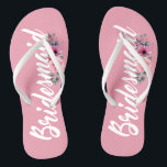 Tongs Simple Calligraphie de mariage pour demoiselles d'<br><div class="desc">Pour une personnalisation plus poussée, veuillez cliquer sur le bouton "Personnaliser" et utiliser notre outil de conception pour modifier ce modèle. Si les options sont disponibles, vous pouvez modifier le texte et l'image en cliquant simplement sur "Modifier/Supprimer le texte ou l'image ici" et ajouter les vôtres. Si vous souhaitez ajouter...</div>