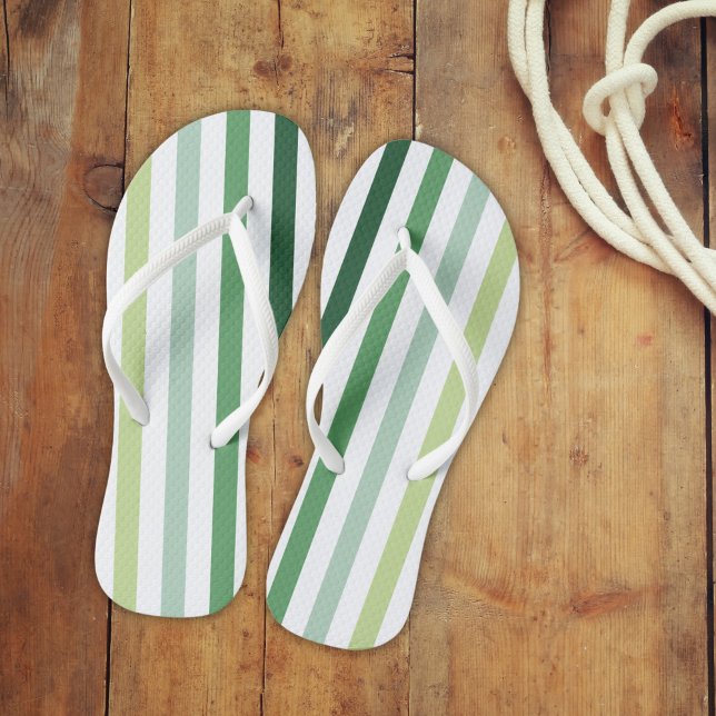 Tongs Tendance à rayures vertes (flip flops with green stripes)