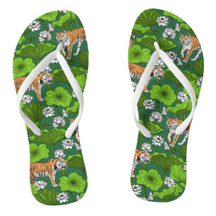 Tongs Tigres dans l'étang blanc de lotus