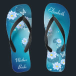 Tongs Turquoise Blue Floral Lotus Motif Mariage<br><div class="desc">Ce joli quelque chose de bleu présente d'élégantes fleurs de lotus sur l'arrière - plan bleu turquoise dégradé. Ajoutez votre libellé pour créer facilement vos propres tongs mariages, pour ajouter une dose élégante de glam à votre jour de mariage, de fête de bachelorette ou autre célébration. customisez-le avec votre libellé...</div>