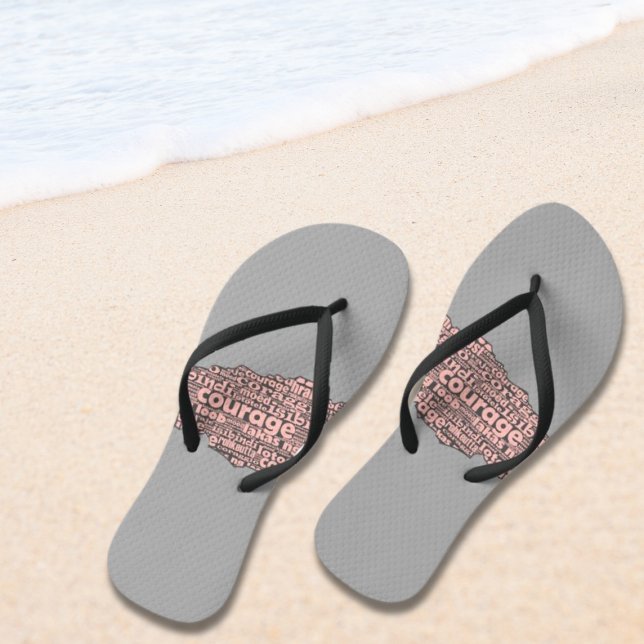 Tongs Typographie de Courage de Couche Gris et Rose (Modern Grey & Pink Torn Layer Courage Typography Flip Flops)