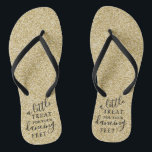 Tongs Un peu de festin pour vos parties scintillantes de<br><div class="desc">Célébrez dans le style avec ces bascules électroniques à la mode de mariage. Il est facile personnaliser cette conception avec vos propres mots et vos invités seront captivés quand ils reçoivent ces cadeaux fabuleux.</div>