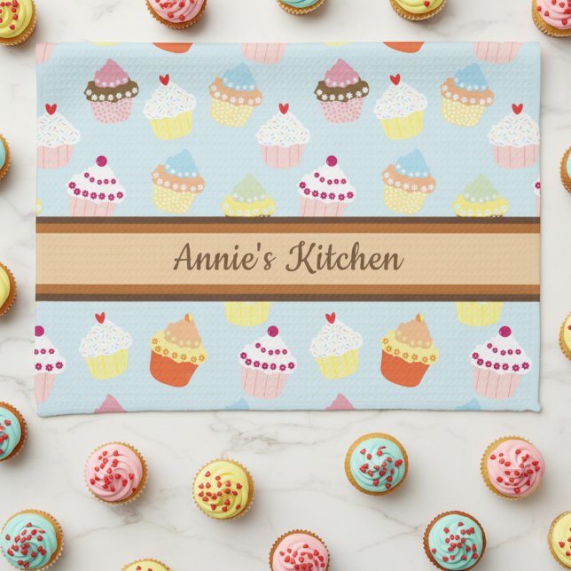 Torchon de cuisine personnalisé avec Cupcakes Mign (Colorful cupcake kitchen towel with custom name.)