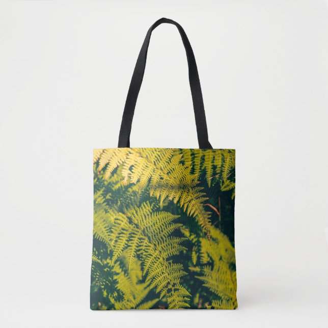 Tote Bag A green fern plants background with shadows. abstr (Devant)