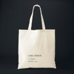 Tote Bag Accueil de mariage personnalisé<br><div class="desc">Voici notre Sac fourre-tout de Merci de bienvenue de mariage personnalisé, un mélange parfait d'élégance moderne et de simplicité. Conçu dans une esthétique minimaliste, ce fourre-tout polyvalent est un cadeau idéal pour vos invités mariages ou votre fête de mariage. Que vous soyez à la recherche d’une expérience de bienvenue mémorable,...</div>
