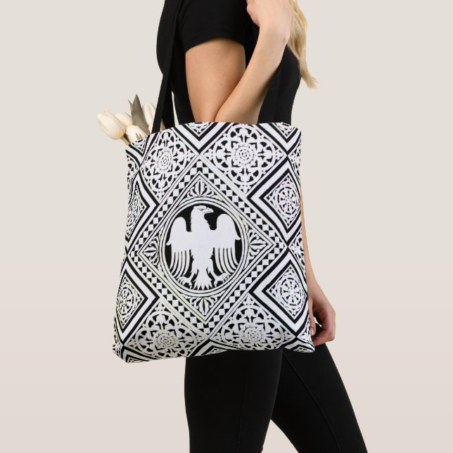 TOTE BAG AIGLE ROMAIN BLANC NOIR AVEC MOTIFS DE MASQUE (De près)