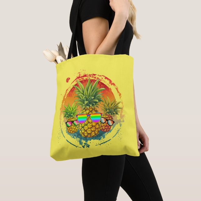 Tote Bag Ambiance d'été drôle à l'ananas (De près)