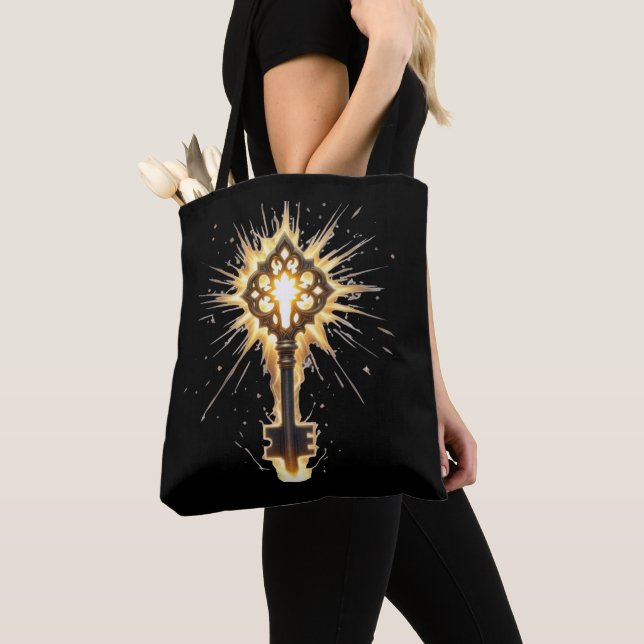 Tote Bag Ancient Fantasy Key with Magical Light – Radiant E (De près)