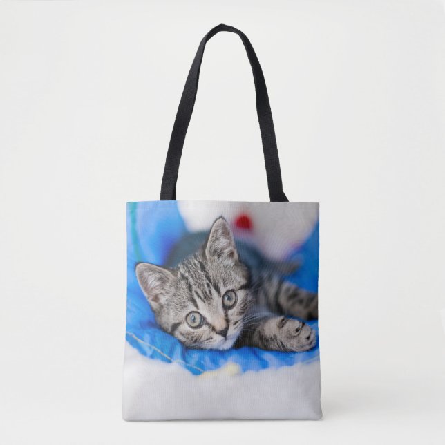 Tote Bag Animaux de bébés cutest | Tunnel Tabby Kitten en J (Devant)