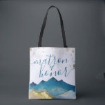 Tote Bag Aquarelle Golden Mountain Mariage Matron d'honneur<br><div class="desc">Matron of Honor Mariage Sac fourre-tout Modèles - Blue Green et Faux Gold Aquarelle Montagnes Paysages Paysages. Ces Designs Peuvent Être Personnalisés Pour Votre Occasion Spéciale Et Seraient Parfaits Pour Votre Mariage,  Fête des mariées,  Partie D'Engagement,  Fête D'Anniversaire Et Beaucoup D'Autres Occasions Spéciales.</div>