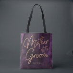 Tote Bag Aquarelle violette Rose or Mère de la chambre<br><div class="desc">Aquarelle violet foncé & Rose Gold Faux Foil en lettres parfaites pour l'automne ou l'hiver Monogramme de mariage Mère des sacs fourre-tout de chambre Avec une police de caractères de script lettres à la main tendance! ~ Regardez ma boutique pour voir toute la collection de mariages avec ce design!</div>