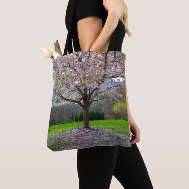 Tote Bag Arbre fleuri rose cerisier avec bois (De près)