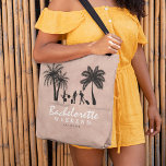 Tote Bag Bachelorette tendance rose fille personnalisée<br><div class="desc">Grand Sac fourre-tout pour l'équipe de mariée et de nuptiale lors d'une soirée de week-end de bachelorette! Personnalisez simplement en customisant le nom.</div>
