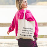 Tote Bag Bachelorette Weekend Girls Trip Multi Name<br><div class="desc">Créez un cadeau de bienvenue unique pour votre voyage de filles ou votre week-end de bachelorette avec ce fourre-tout minimaliste et moderne. Le design offre de l'espace pour tous les noms des participants (nous l'aimons sans espace entre les deux pour un look chic) avec la destination et l'année en dessous...</div>