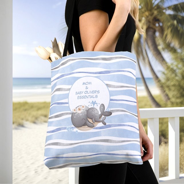 Tote Bag Baleine nautique bleu Nom d'été Bébé Essentials (Nautical Whale Blue Summer Name Baby Essentials Tote Bag)