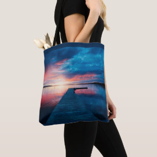 Tote Bag Beau coucher de soleil sur un lac de Calme