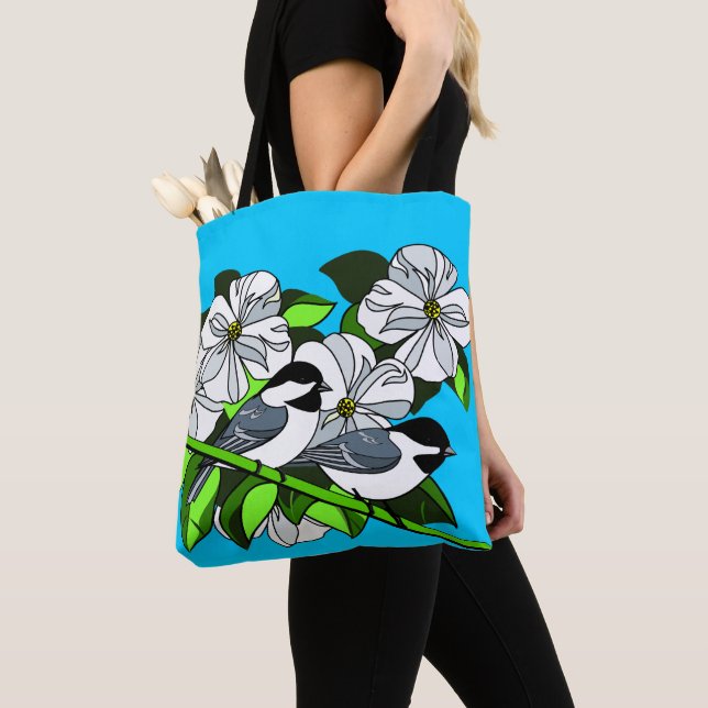 Tote Bag Bickadee Parmi Les Fleurs De Dogwood (De près)