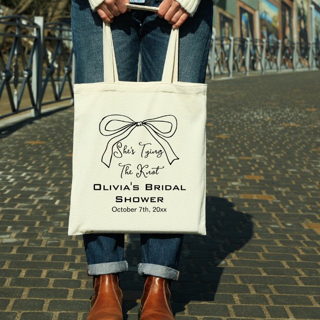 Tote Bag Black Bow Elle Noue le Nœud Shower de Mariée (Black Bow She's Tying the Knot Bridal Shower Tote Bag)