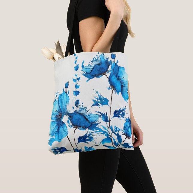 TOTE BAG BLANC AVEC DE JOLIES FLEURS BLEUES DE COULEUR D'EA (De près)
