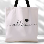 Tote Bag Bridesmaid Moderne Script Heart Lavender Grey<br><div class="desc">Ce sac fourre-tout chic présente un bel arrière - plan Lavender Grey orné d'une police de caractères moderne et d'un design de coeur délicat. La couleur douce et élégante et la typographie sophistiquée en font un accessoire idéal pour les demoiselles d'honneur ou toute personne qui aime les designs élégants et...</div>