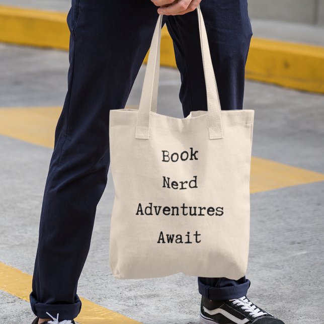 Tote Bag Cadeau pour un bibliophile un peu geek amateur de  (Shop now and  inspire and celebrate your bookish adventures!)