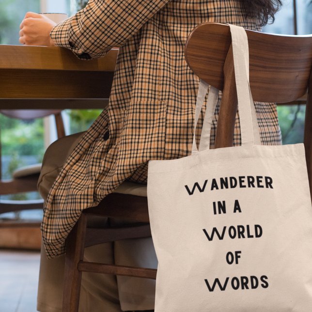 Tote Bag Cadeau pour un voyageur littéraire, un amoureux de (Shop now and roam the pages and paths with style and purpose.)
