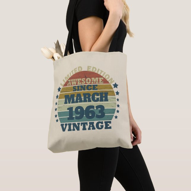 Tote Bag Cadeaux d'anniversaire vintages personnalisés (De près)
