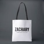 Tote Bag Cadeaux pour garçons d'honneur Mariage masculin Té<br><div class="desc">Ce sac fourre-tout élégant pour garçon d'honneur comporte le nom, le titre et la date des garçons d'honneur écrits dans une typographie minimaliste audacieuse. Ajoutez simplement les noms des garçons d'honneur, leur titre et la date dans la section de personnalisation pour créer vos propres cadeaux de mariage. Bien que présenté...</div>
