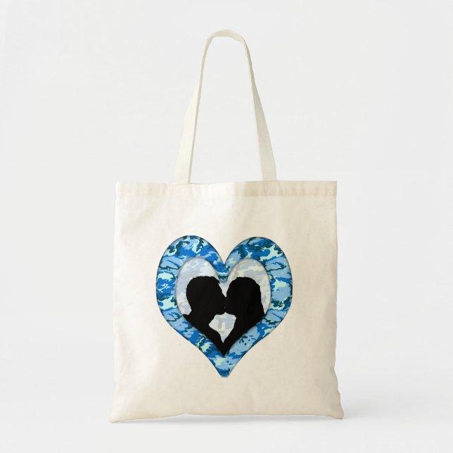 Tote Bag Camouflage bleu ciel Woodland Kissing Couple (Devant)