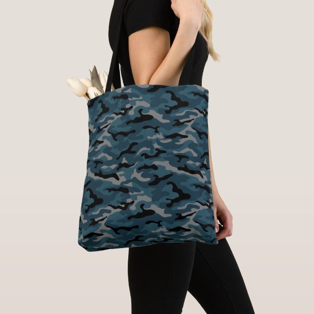 Tote Bag Camouflage en noir de nuit (De près)