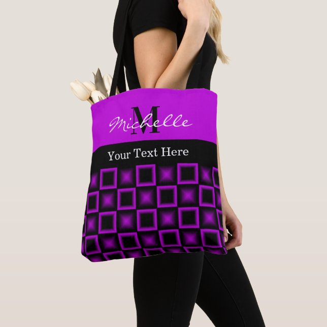 Tote Bag Carré classique Motif noir et violet Monogramme (De près)