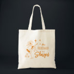 Tote Bag Cette demoiselle d'honneur est une fille de specta<br><div class="desc">Faites monter l'éclat et préparez-vous pour une soirée inoubliable dans le style authentique de Vegas ! Ce sac fourre-tout personnalisé pour demoiselles d'honneur, illustré à la main de manière ludique, présente une palette de couleurs orange audacieuse, mêlant la touche rétro des girls de spectacle à des gribouillis fantaisistes inspirés des...</div>