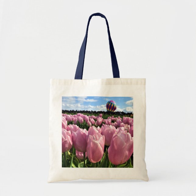Tote Bag Champ de tulipes roses avec montgolfière, Oregon (Devant)
