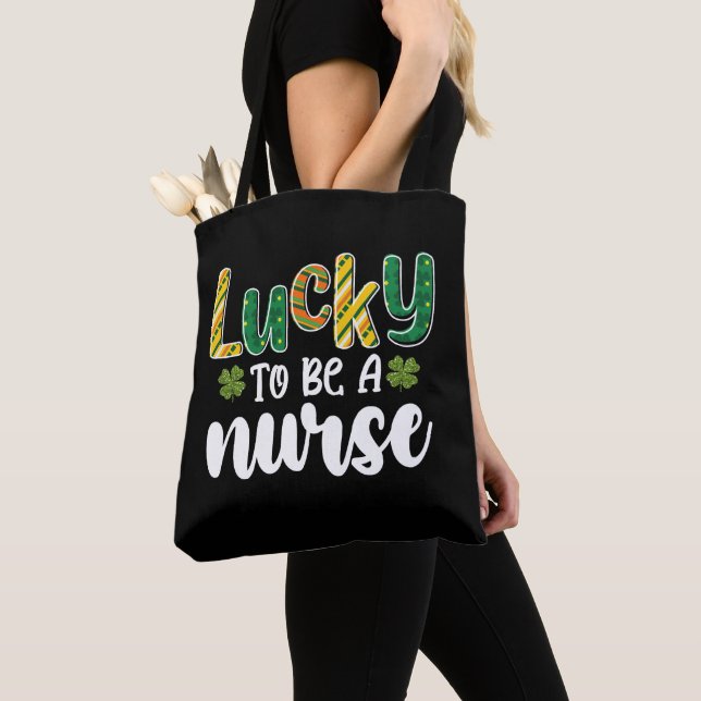 Tote Bag Chanceux d'être une infirmière Saint-Patrick (De près)