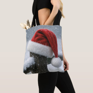 Tote Bag Chapeau de Père Noël sur un poteau de clôture enne