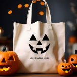 TOTE BAG CHER JACK-O'-LANTERN CITROUILLE FACE NOM PERSONNAL<br><div class="desc">Célébrez l'Halloween avec style grâce à notre sac citrouille exclusif, un accessoire polyvalent qui peut être customisé pour correspondre à votre style unique. Ajoutez VOTRE NOM OU UN MESSAGE PERSONNALISÉ pour en faire le vôtre. Ce sac présente un design citrouille fantaisiste qui mêle harmonieusement les aspects éffrayants et amusants d'Halloween....</div>