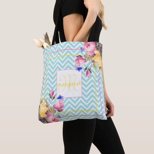 Tote Bag Chevron et fleurs Monogrammé (De près)