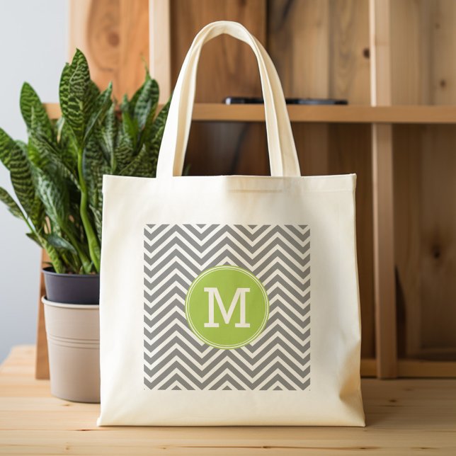 Tote Bag Chevrons gris et citron vert avec Monogramme perso (Personalized tote bag with chevrons and monogram)