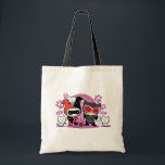 Tote Bag Chibi Harley Quinn & Chibi Catwoman Avec Chats<br><div class="desc">Regardez Chibi Catwoman jouer avec trois chatons blancs avec Chibi Harley Quinn qui attend impatiemment à côté d'elle.</div>