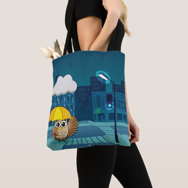 Tote Bag Chouette mignonne avec parapluie le jour de la plu (De près)