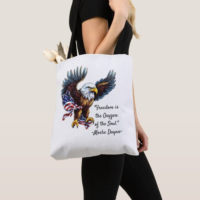 Tote Bag Citation "Liberté" avec aigle américain et drapeau (De près)