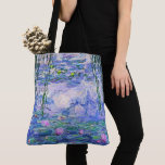 Tote Bag Claude Monet Water Lilie L'Art Impressionniste Fra<br><div class="desc">Claude Monet Water Lilies Art French Impressionist Water Lilies (ou Nympheas) est une série d'environ 250 peintures à l'huile de l'impressionniste français Claude Monet. Les peintures représentent le jardin fleuri de Monet à Giverny.</div>