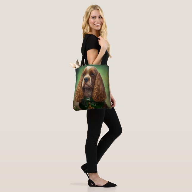 Tote Bag Cocker Spaniel Chien en robe de fête St. Patrick (Sur le modèle)