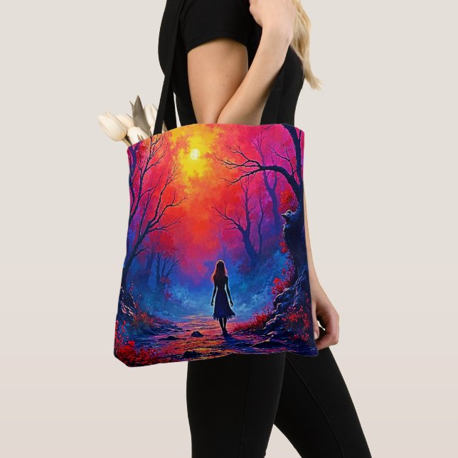 Tote Bag Conception de la solitude de la fille de la forêt  (De près)