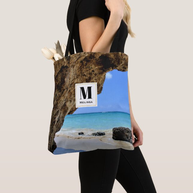 Tote Bag Côte de plage tropicale avec un monogramme de Big  (De près)