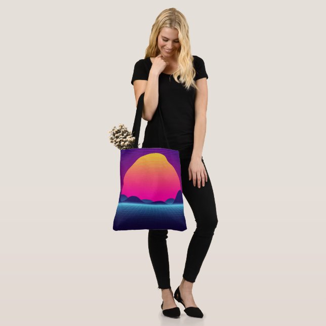 Tote Bag Coucher de soleil graphique (Sur le modèle)