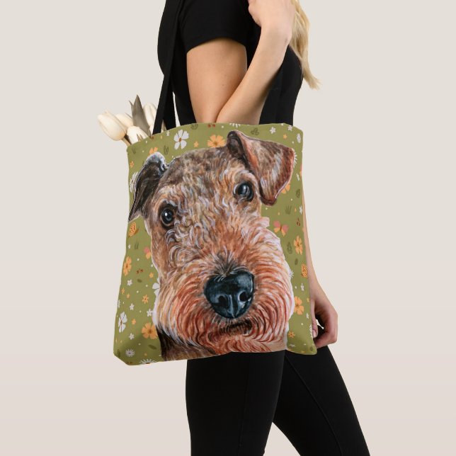 Tote Bag Cute Airedale Terrier et Motif de fleurs vertes (De près)