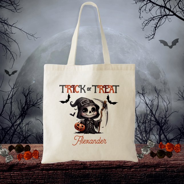 Tote Bag Cute Grim Reaper La Barrière de l'enfant ou traite (Cute Grim Reaper Kid's Halloween "Trick or Treat" Tote Bag)