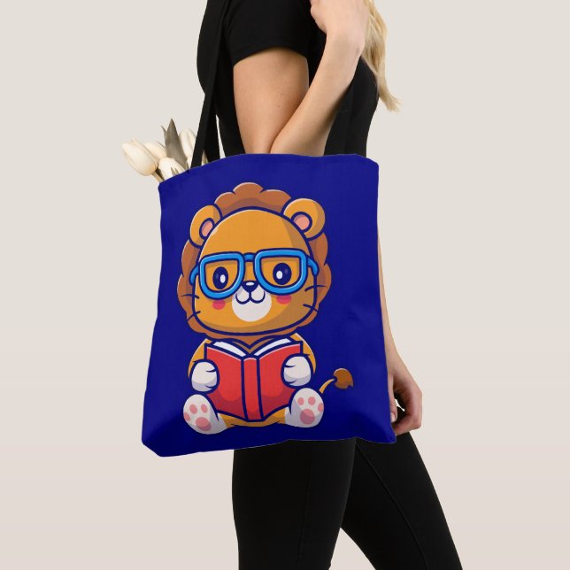 Tote Bag Cute Nerd Lion Reading a Book (De près)