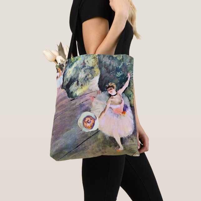Tote Bag Danseuse avec un bouquet de fleurs par Edgar Degas (De près)